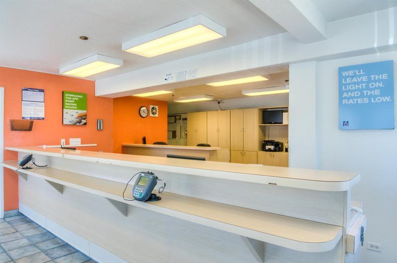 Motel 6 Chicago - Elk Grove 엘크그루브빌리지 외부 사진