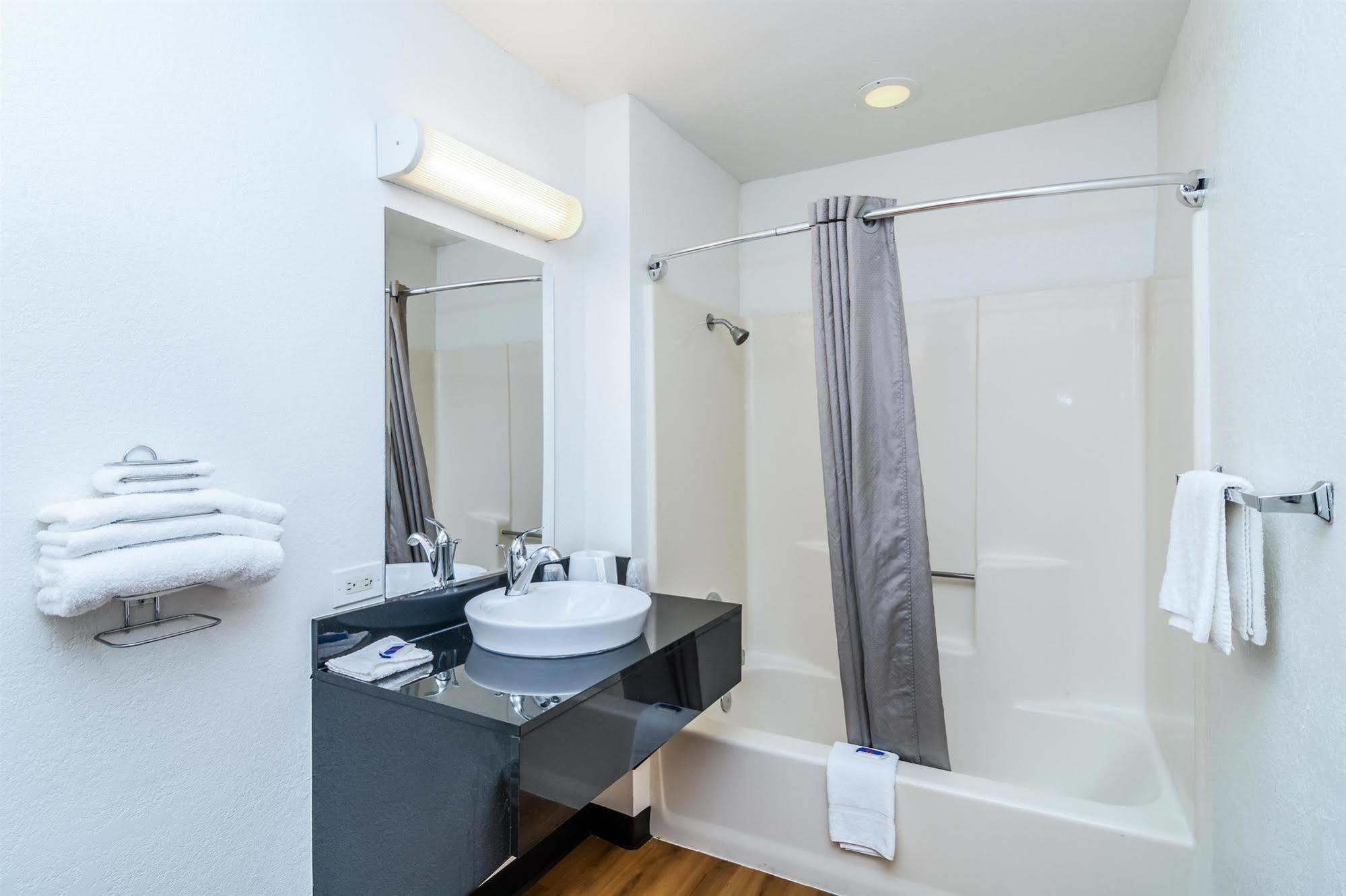 Motel 6 Chicago - Elk Grove 엘크그루브빌리지 외부 사진