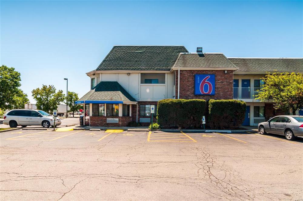 Motel 6 Chicago - Elk Grove 엘크그루브빌리지 외부 사진